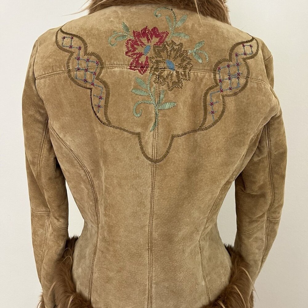 Vintage Y2K XOXO Tan Suede Jacket Faux Fur Trim Embroidered Flowers Women's M - Picture 11 of 16